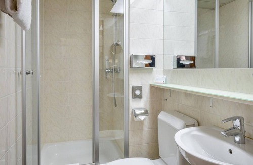 City Centre Salzburg House | Queensize - non-cancellable rate - IMLAUER Palais Mirabell