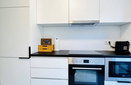 Breitenfurth bei Wien Apartment | Quiet Luxury 5BR & 1LR Villa w/Garden & Terrace