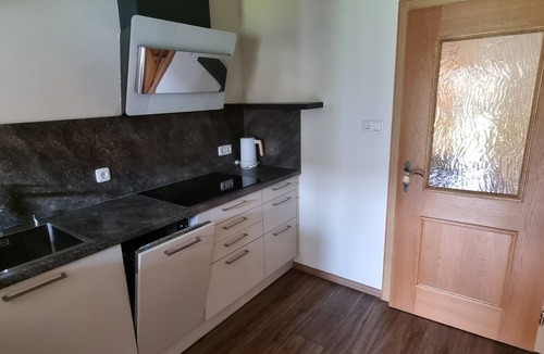Reutte Apartment | Quiet vacation apartment with terrace and garden - wellness use included.