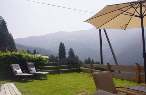 Pill Apartment | READYNOW Alpine Resonance Camp for Mental Clarity - Private Alpine Lodge "Wiese" with
