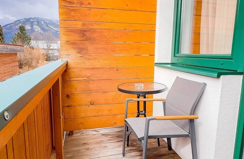 Sankt Michael im Lungau Apartment | Room 'Sylpaulerhof-Dz Deluxe' with Mountain View and Wi-Fi