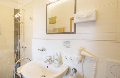 Reith im Alpbachtal House | Rooms Alpbach main building - Alpengasthof Hotel Pinzgerhof