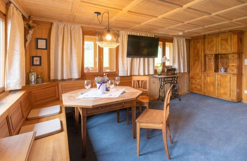 Schwarzenberg Apartment | Rosenhaus-3