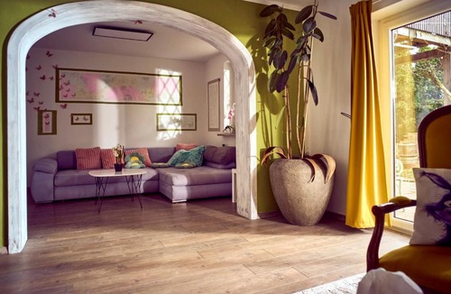 Laakirchen Apartment | Schöne Gartenwohnung