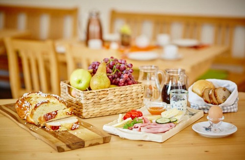 Rohrendorf bei Krems Bed & Breakfast | Schmankerl und Gast