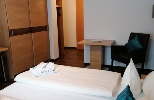 Rauris Bed & Breakfast | Short stay in the double room flower - breakfast hotel Birkenhof