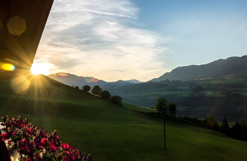 Mittersill Apartment | Sonnberg Apartment – Cozy Retreat with Mountain Views in Mittersill