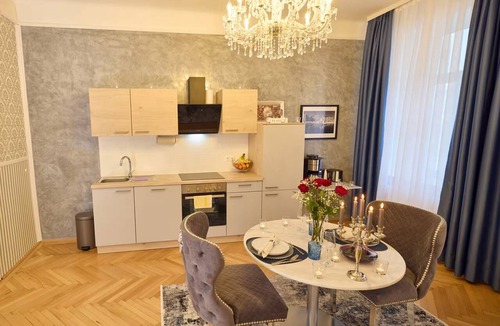 Brigittenau Apartment | Sophie's Place Imperial Lifestyle Apartment