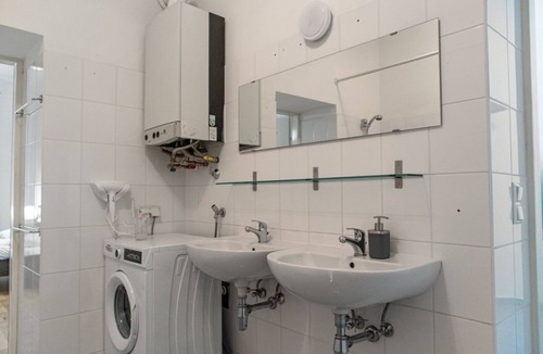 Ottakring Apartment | Spacious 2BR Apt.-Near Wiener Stadthalle