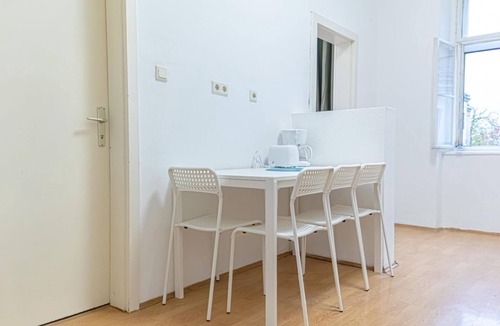 Ottakring Apartment | Spacious 2BR Apt. @ Wiener Stadthalle/Well Located