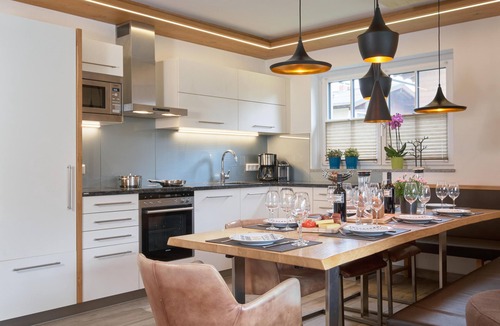 Piesendorf Apartment | Spacious apartment with terrace & wellness