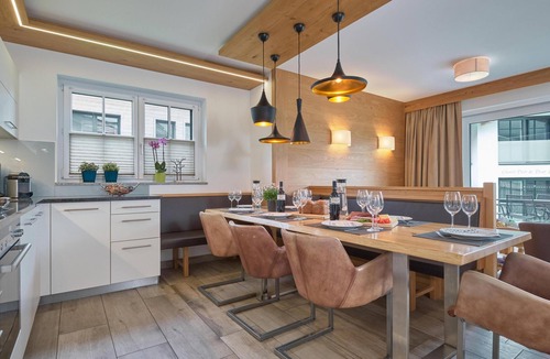 Piesendorf Apartment | Spacious apartment with terrace & wellness