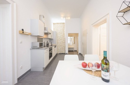Sankt Leonhard Apartment | Spacious Family Apartment near Stadtpark, Graz