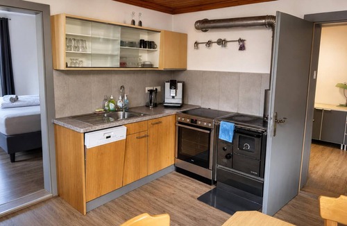 Stuhlfelden House | Spacious holiday home with charm and garden