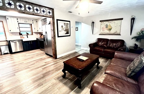 Mount Dora House | Spacious "The Lodge" 3 bed 2 bath w/Pool and plenty of Boat or RV parking!