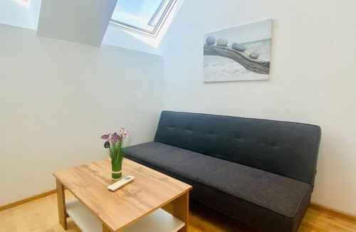 Leopoldstadt Apartment | Spacious Two Level 4BR Apartment Very Central.