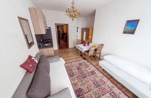 Fliess Bed & Breakfast | Studio for 2- 3 persons - Europa Pension Tirol