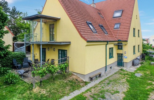 Kroatisch Minihof Apartment | Stunning apartment in Kroatisch Minihof with WiFi