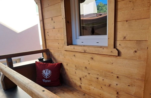 Mayrhofen House | Stunning private villa for 2 people with WIFI, TV, balcony and parking