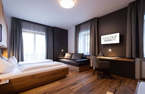 Seeboden House | Style multi-bed room with balcony - Familiengut Ertlhof