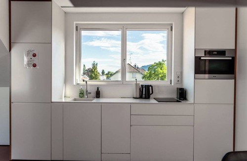 Bregenz Apartment | Sunny haven by Lake Constance