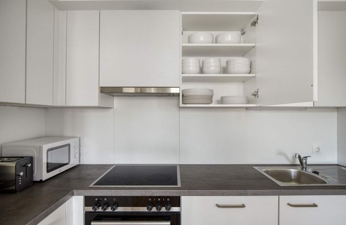 Vienna Apartment | Sweet Rudolfsheim-Fünfhaus 1BR w/Terrace, near Zoo, by Blueground