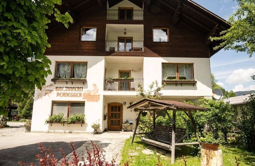 Hinterstoder Apartment | Vacation Rental 5/2 Bedrooms/Shower, Bathroom, Toilet - Pernegger Vacation Home