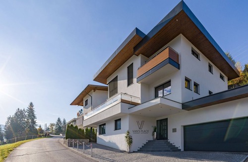 Emberg Apartment | Van's Place - Luxury apartment Kaltenbach, Zillertal, Austria