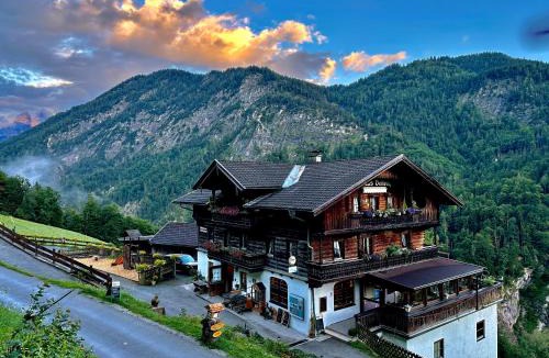 Ebbs Hotel | Veitenhof Alm im autofreien Kaisertal