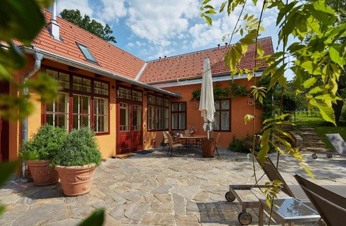 Schwarzau am Steinfelde Apartment | Villa Tranquillini auf Gut Guntrams