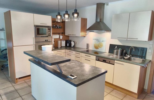 Doebriach Apartment | Voigt Vacation Home - Vacation home, shower and bathroom, toilet, 1 bedroom