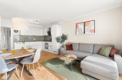 Lend Apartment | Zentral und Ruhig am Park - 2BR - gratis Parken - 2 Balkone