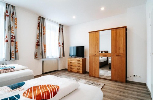 Zeltweg Apartment | Zentrales Apartment mit Parkplatz und WLAN - nahe Red Bull Ring