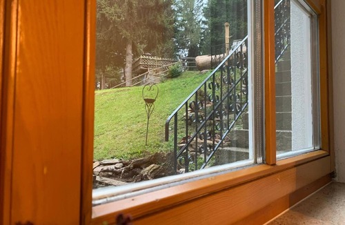 Sankt Wolfgang-Kienberg Apartment | Zirbenzapfen Mountain Apartment – Alpine Charm & Comfort at 1,600 m in Styria
