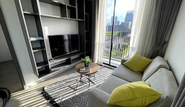 2 beds 2 Baths, Ruamrudee 2, Minimum 1 month Stay only in Bangkok