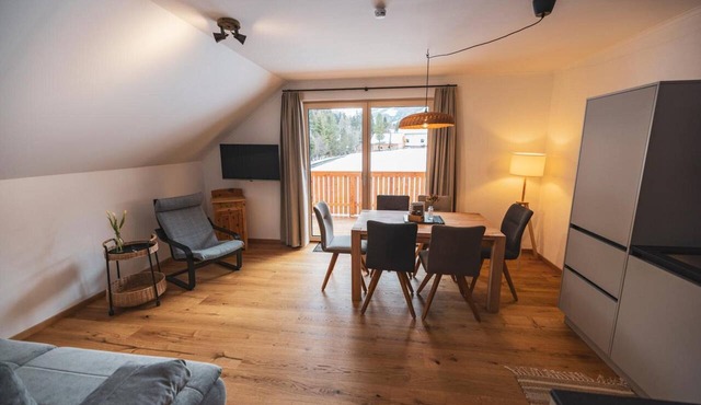 Apartment 'Der Sagbauer' with Mountain View, Balcony and Wi-Fi
