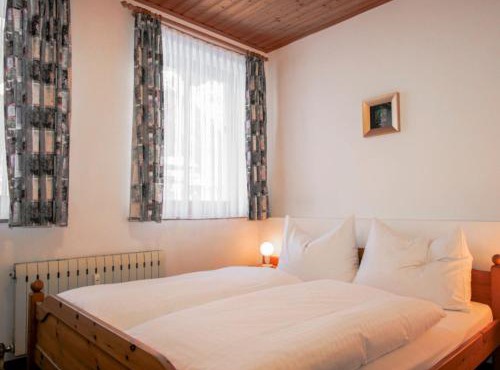 Apartment Edelweiss-1 by Interhome