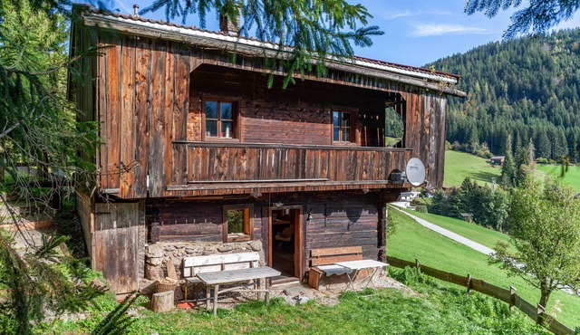 Apartment 'Ground Floor' with Mountain View, Private Terrace and Garden in Oberau