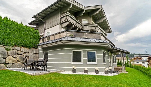 Apartment in Neukirchen near Ski Lift