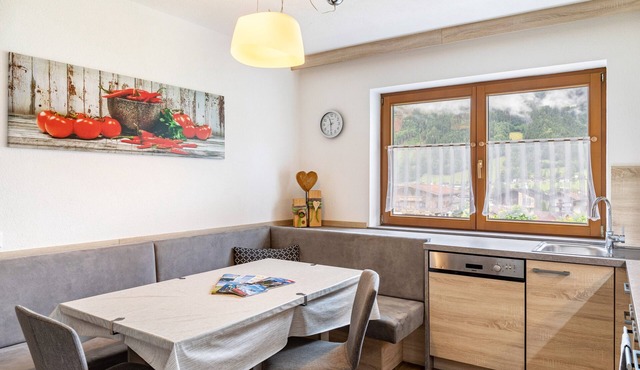 Apartment Viktoria – Mountain Views, Terrace and Accessible Comfort