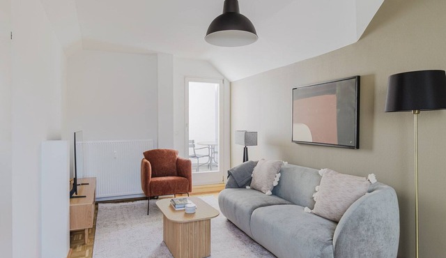 Awesome Neubau 2BR w/Balcony, W/D & Elevator, by Blueground