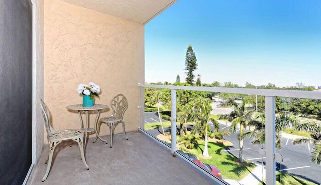 Beachcomber unit 403 in Longboat Key
