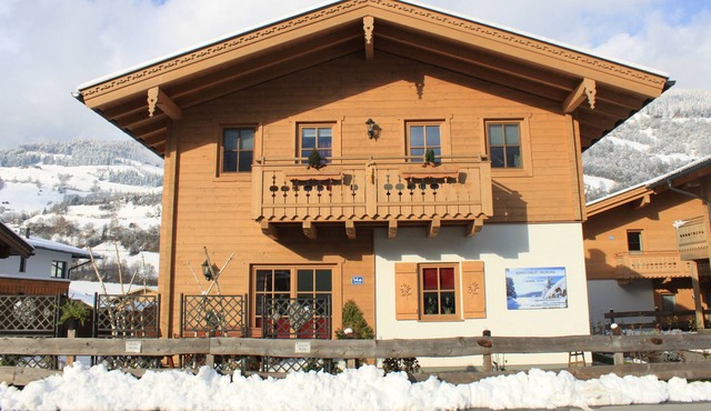 Beautiful Alpine Chalet in great location - large skiareas and glacier nearby in Niedernsill
