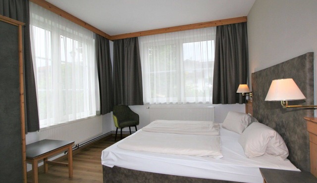 Beautiful apartment for 10 people with pool, WIFI, TV, terrace and pets allowed
