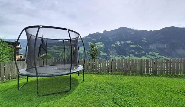 Beautiful apartment for 4 guests with hot tub, WIFI, TV, terrace and pets allowed