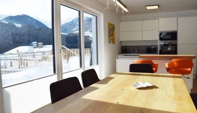 Charming holiday home with whirlpool