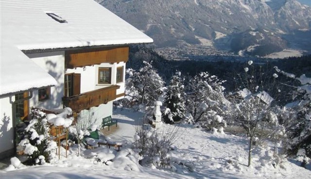 Charming Mansion near Ski Area in Burserberg