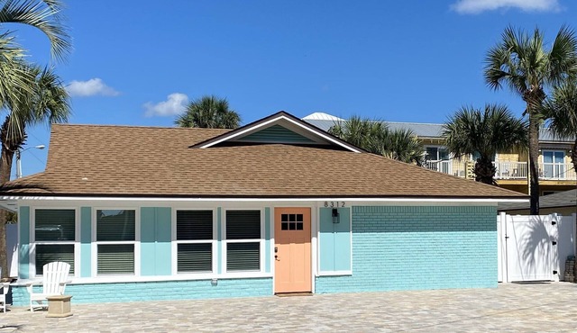 Completely updated home directly across from the Beach with pool and hot tub in Panama City Beach