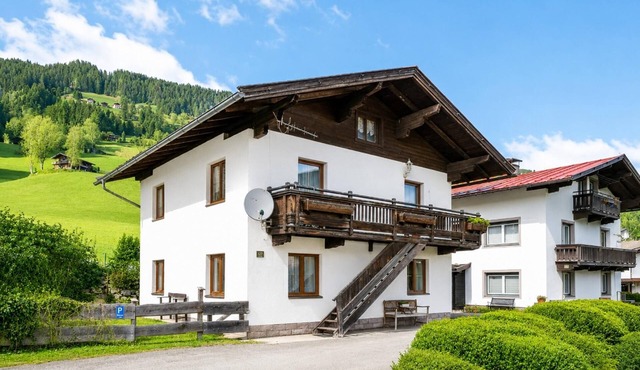 Cozy holiday apartment in Westendorf