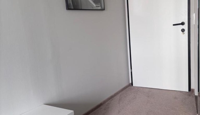 Design Zimmer mit eigenem Bad und WC im Herzen von Haag